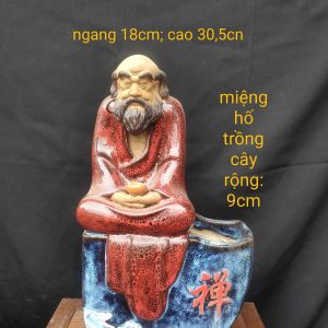 Tượng có hố trồng câ: lạt ma ngồi thiền T002