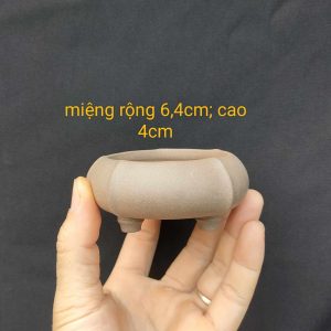 Chậu tròn cách điệu, 3 chân phong cách T027