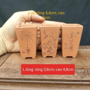 Chậu vuông, cao điêu khắc thủ công; size rất nhỏ V020