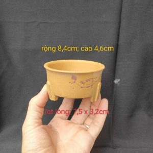 Chậu tròn 3 chân ; điêu khắc thủ công T051