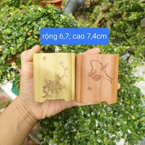 Chậu vuông cao viền lượn sóng, mô phỏng cánh hoa; chậu điêu khắc thủ công (V063)