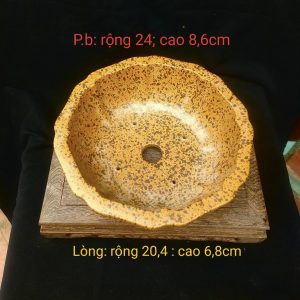 Chậu tròn cánh hoa, sắc bùn vàng pha gỉ sét (T078)