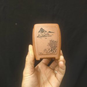 Chậu vuông, cao điêu khắc thủ công 4 mặt; size rất nhỏ (V070)